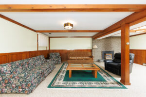 1230 Hamilton Rd