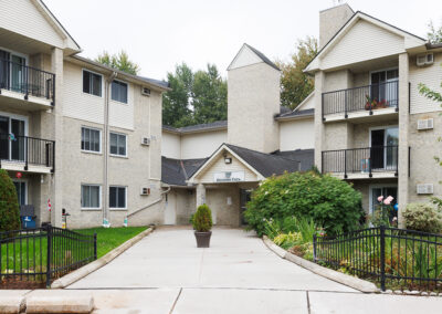 725 Deveron Crescent  #204