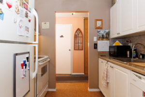 725 Deveron Crescent - RealShots.ca